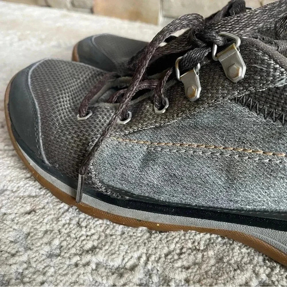 Chaco Kanarra Walking Hiking Outdoors Sneakers Gray Lace Up: 7A - Picture 4 of 13